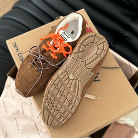 NWB Miu Miu x New Balance 530 SL Sneakers - Picture 4 of 8